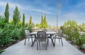 Mythicals Ground floor with garden 2 bed apartment